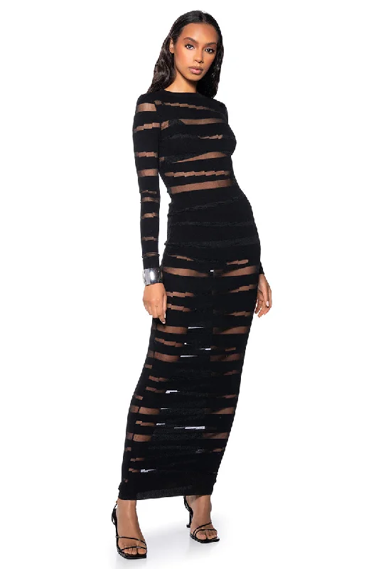CUT IT OUT LONG SLEEVE KNIT MAXI DRESS Comfortable Fitted Maxi Dress