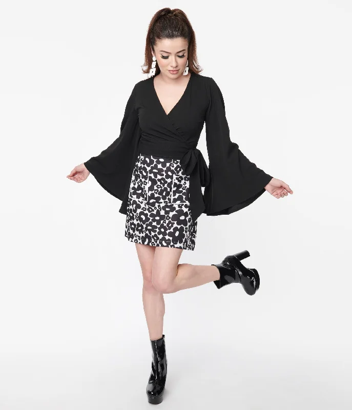 Smak Parlour White & Black Lazy Daisy Print Mini Skirt velvet skirt glossy