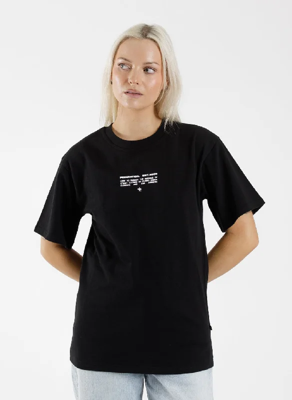 Our Tee - Type Front Pockets Side Pockets Patch Pockets