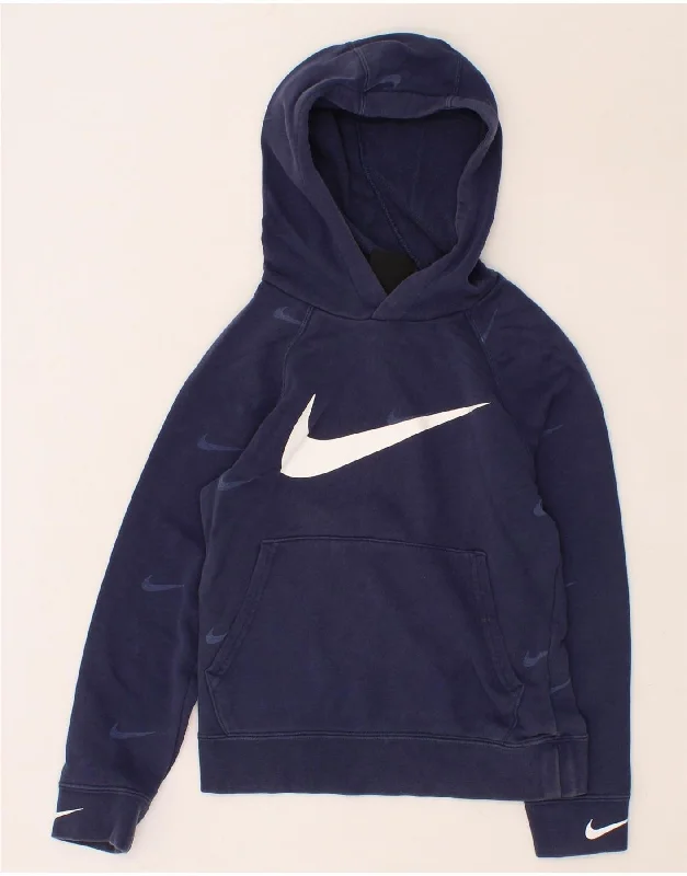NIKE Boys Standard Fit Graphic Hoodie Jumper 8-9 Years Small Navy Blue Hoodie with Raw Hem Edgy Unfinished NIKE Boys Standard Fit Graphic Hoodie Jumper 8-9 Years Small Navy Blue Hoodie with Raw Hem Edgy Unfinished