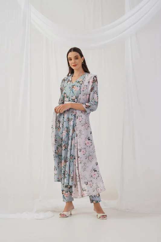 Green Floral Printed Sequinned Kurta With Trousers & Dupatta & Belt Trousers Corduroy Warm Green Floral Printed Sequinned Kurta With Trousers & Dupatta & Belt Trousers Corduroy Warm